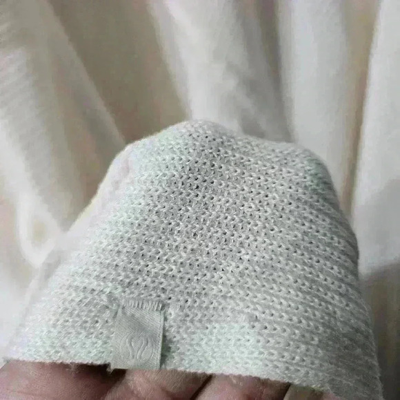 Lululemon Cashlu™ Knit Textured Wrap Heathered White Opal - Picture 5 of 7